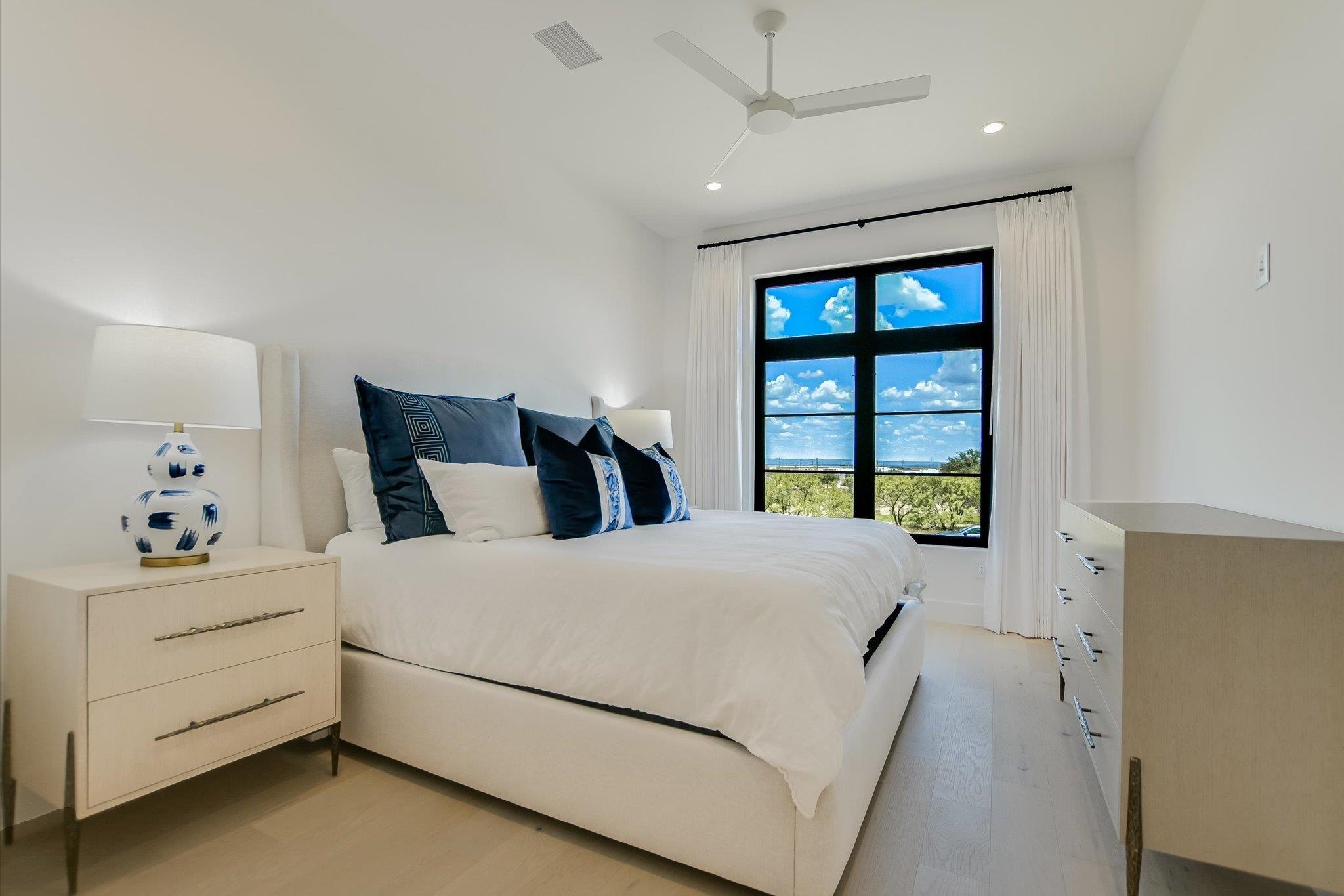 Horseshoe Bay, Texas, 78657, United States, 4 Bedrooms Bedrooms, ,5 BathroomsBathrooms,Residential,Active,2045511
