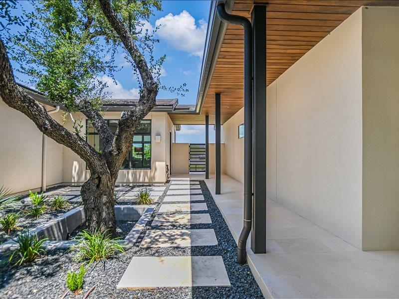 Horseshoe Bay, Texas, 78657, United States, 4 Bedrooms Bedrooms, ,5 BathroomsBathrooms,Residential,Active,2045511