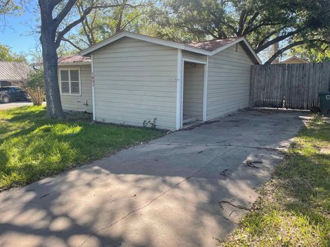 Photo of 1801 W Commerce Street, San Saba, TX 76877 (MLS # 176095)