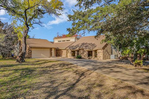 Photo of 108 Nimrod, Horseshoe Bay, TX 78657 (MLS # 175973)
