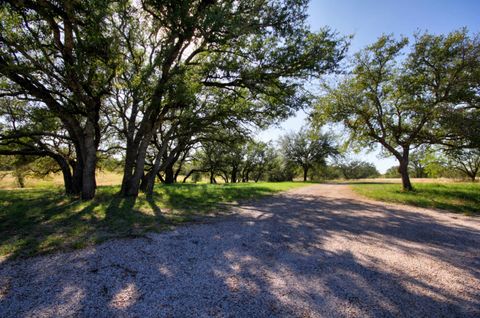 Photo of 132 Offer Lane, Llano, TX 78643 (MLS # 175172)