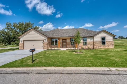 Photo of 206 Oak Parkway, Kingsland, TX 78639 (MLS # 176215)