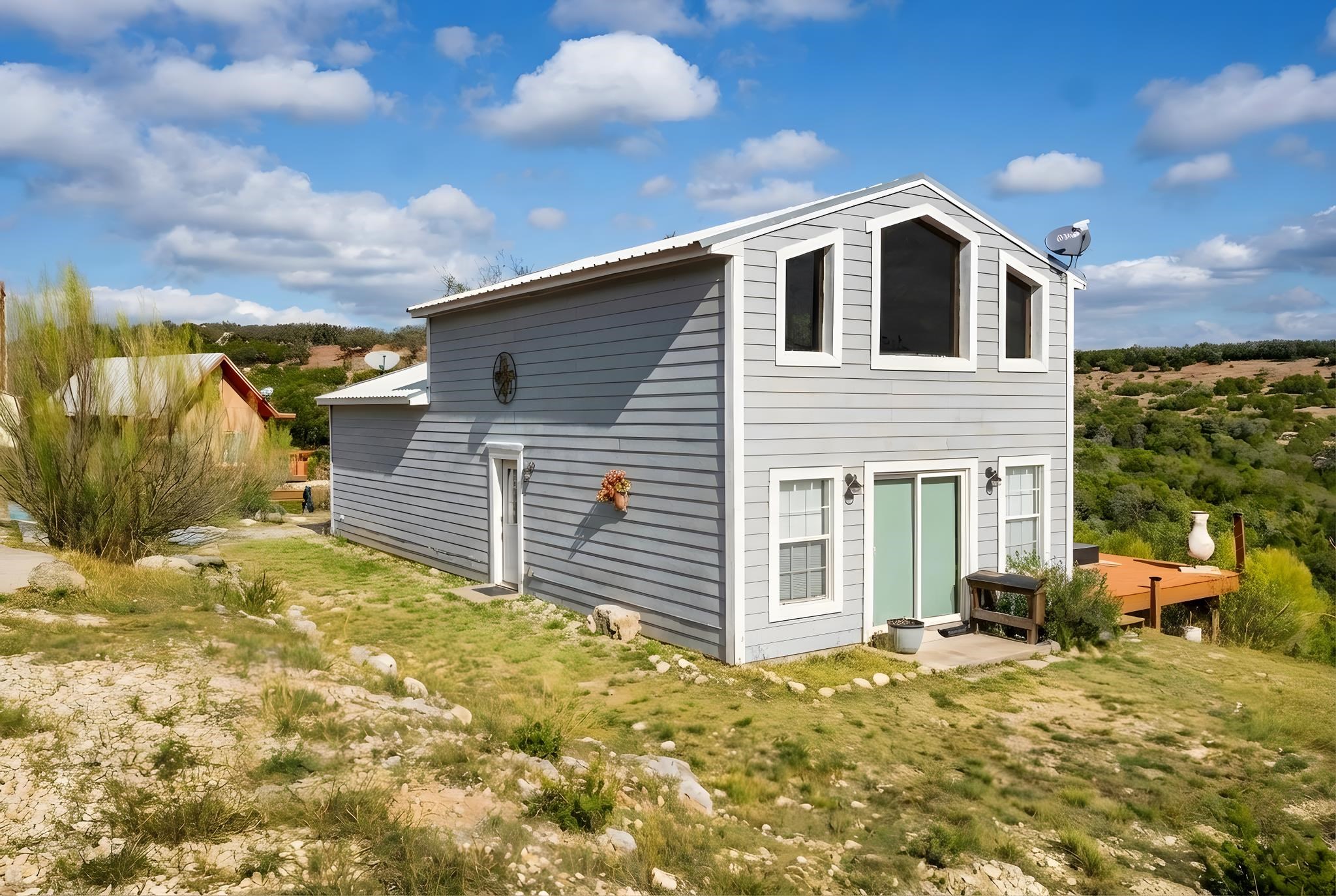 28543 Paradise Manor