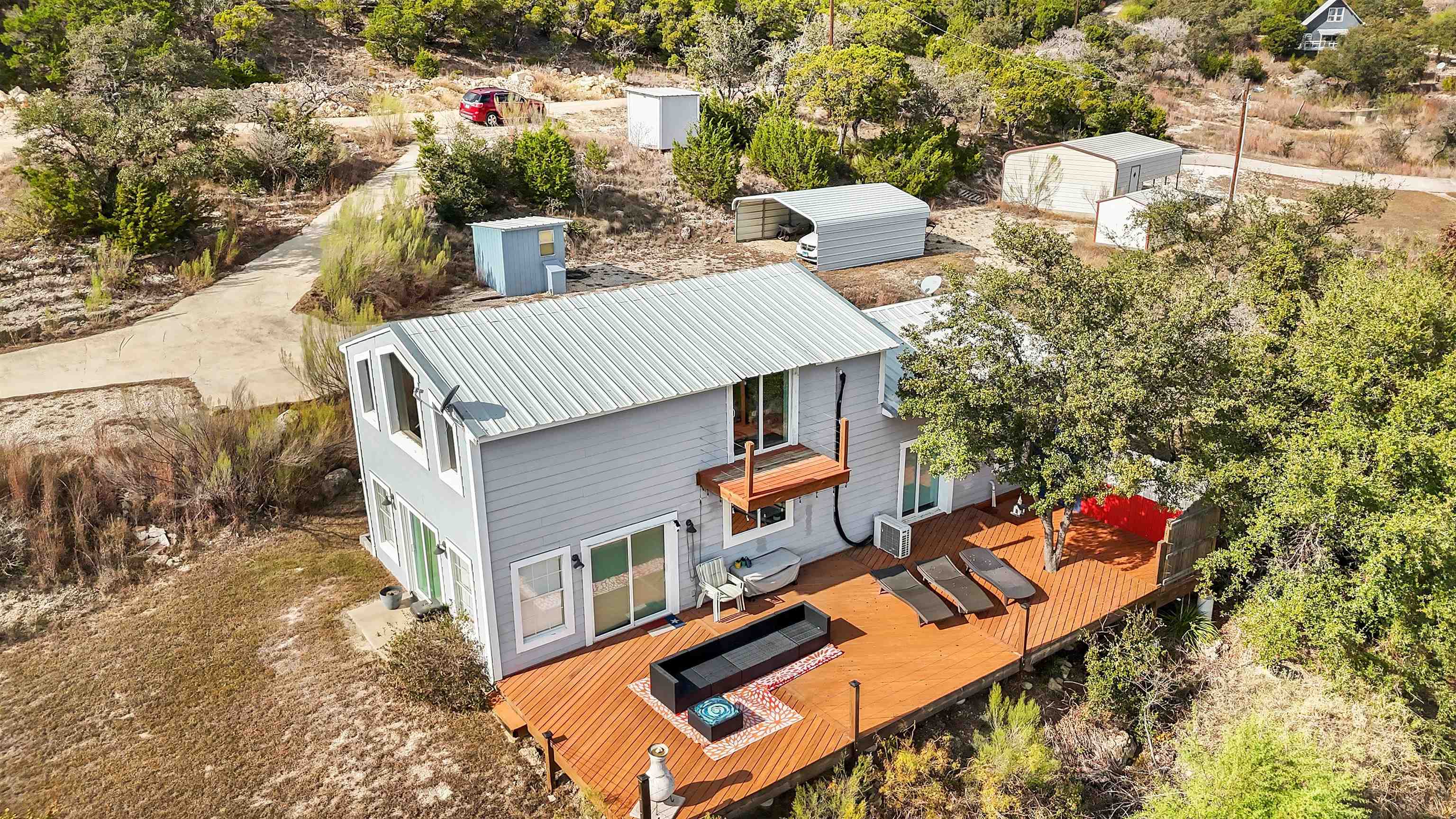 28543 Paradise Manor