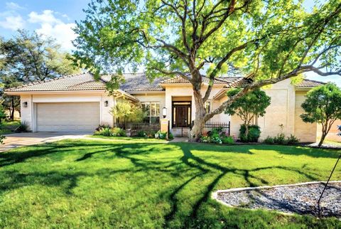 Photo of 407 Quick Silver, Horseshoe Bay, TX 78657 (MLS # 176051)