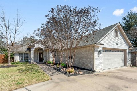 Photo of 356 Mahan Street, Meadowlakes, TX 78654 (MLS # 176700)