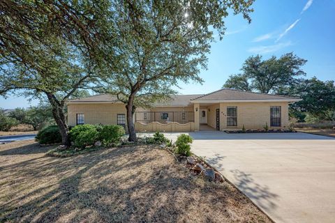 Photo of 634 Broken Hls, Horseshoe Bay, TX 78657 (MLS # 175110)
