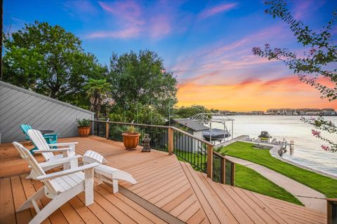 Photo of 510 Lucy Ln, Horseshoe Bay, TX 78657 (MLS # 174201)