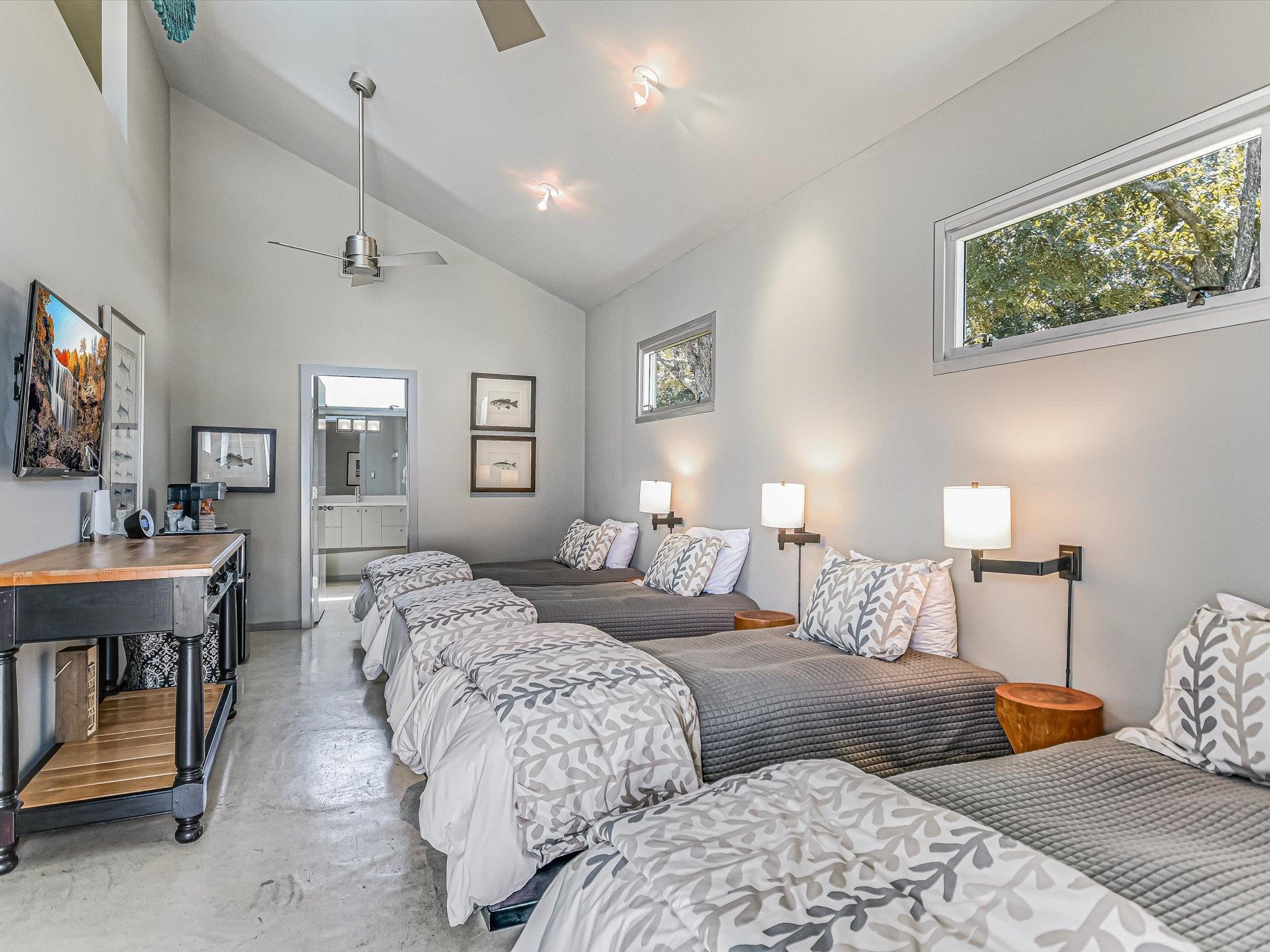 Horseshoe Bay, Texas, 78657, United States, 4 Bedrooms Bedrooms, ,4 BathroomsBathrooms,Residential,Active,2024174