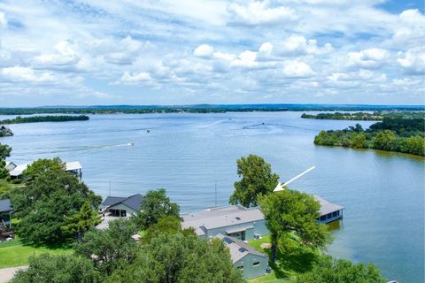 Photo of 317 Scenic Dr, Horseshoe Bay, TX 78657 (MLS # 176847)