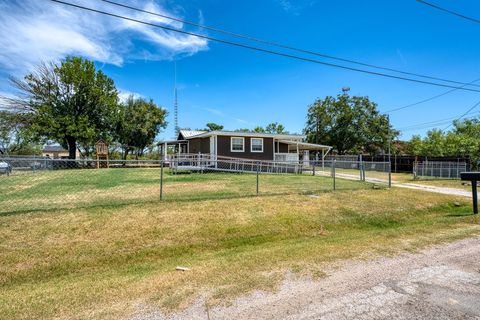 Photo of 225 E Greencastle Dr, Granite Shoals, TX 78654 (MLS # 174791)