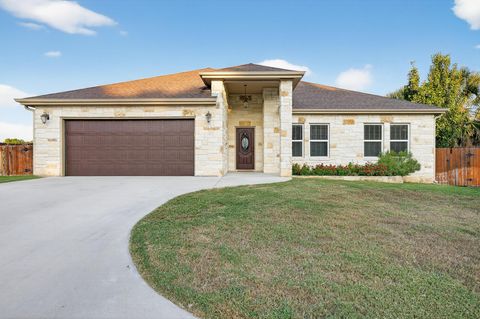 Photo of 237 Meadowlakes Drive, Meadowlakes, TX 78654 (MLS # 175082)