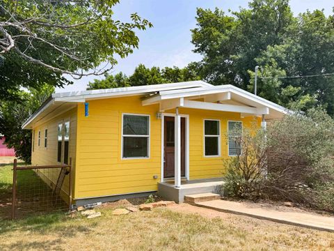 1007 E Wallace St, Llano, TX 78643 - #: 173387