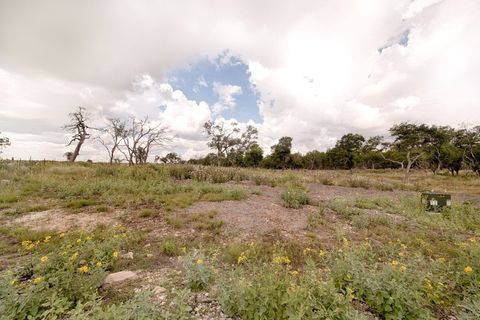 Photo of 28 Stallion Drive, Harper, TX 78631 (MLS # 174224)