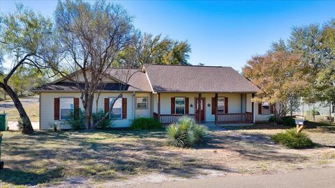 Photo of 201 Southwood Dr, Granite Shoals, TX 78654 (MLS # 175653)