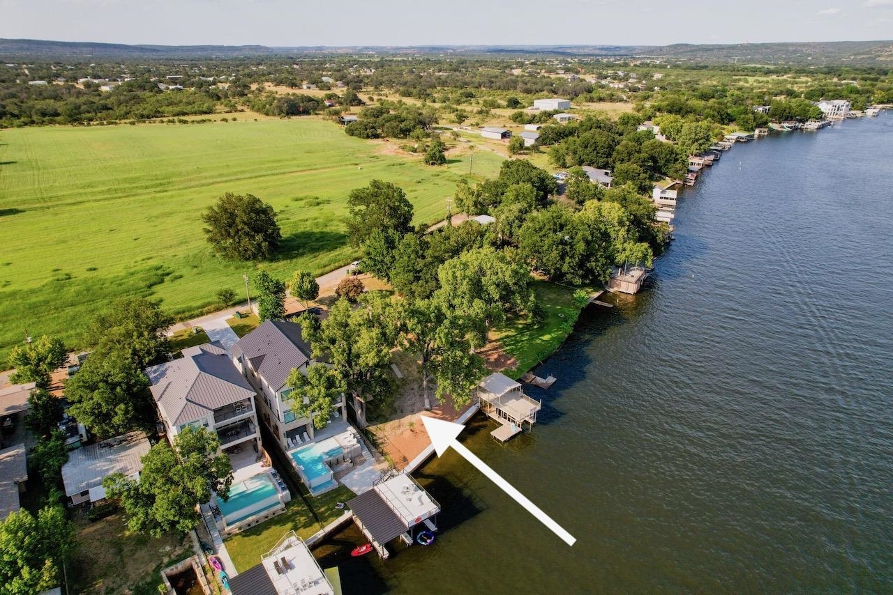 569 ELLEN WILLIAMS LOOP