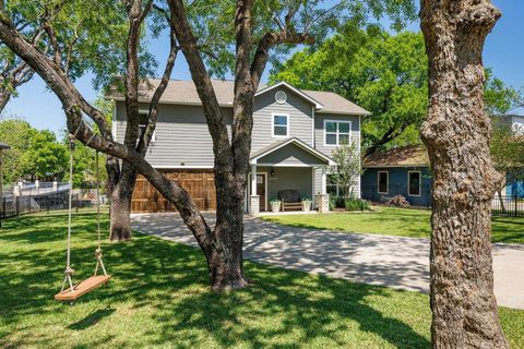 Photo of 1633 Aztec Trail, Kingsland, TX 78639 (MLS # 176180)