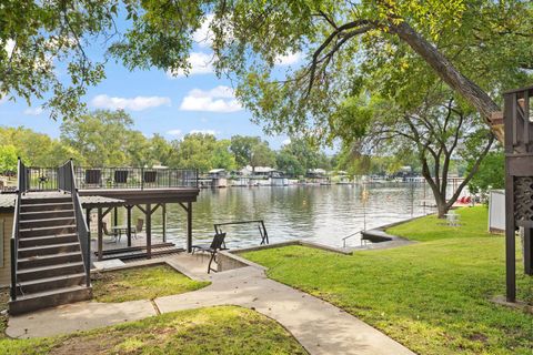 Photo of 2530 Williams Lakeshore Shr, Kingsland, TX 78639 (MLS # 175310)