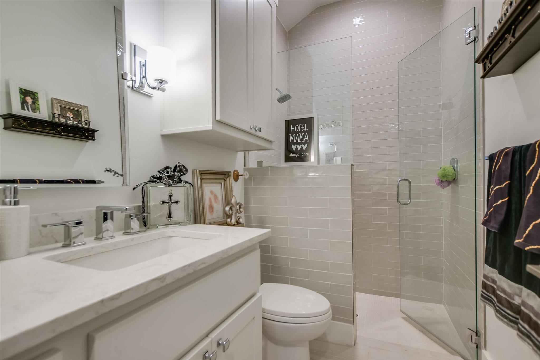 Horseshoe Bay, Texas, 78657, United States, 3 Bedrooms Bedrooms, ,4 BathroomsBathrooms,Residential,Active,2009842