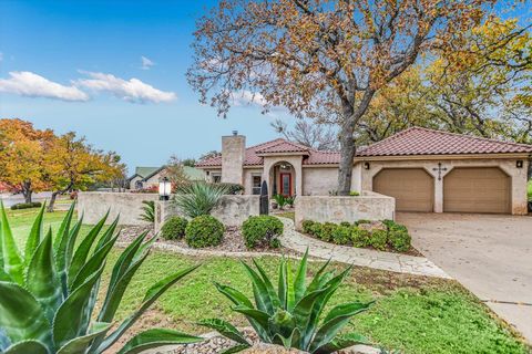 Photo of 606 Free Rein, Horseshoe Bay, TX 78657 (MLS # 177018)