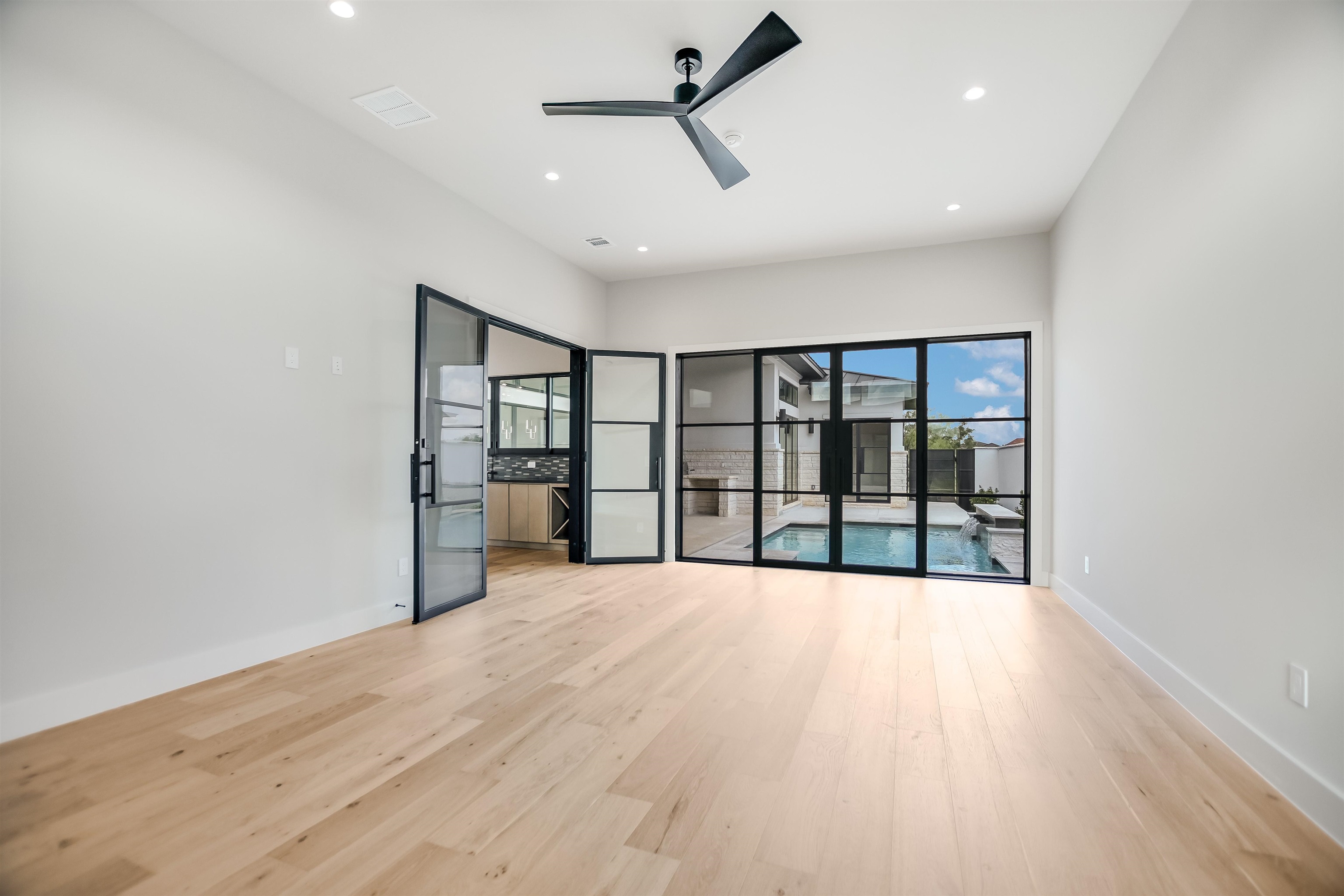 Horseshoe Bay, Texas, 78657, United States, 3 Bedrooms Bedrooms, ,5 BathroomsBathrooms,Residential,Active,2014930