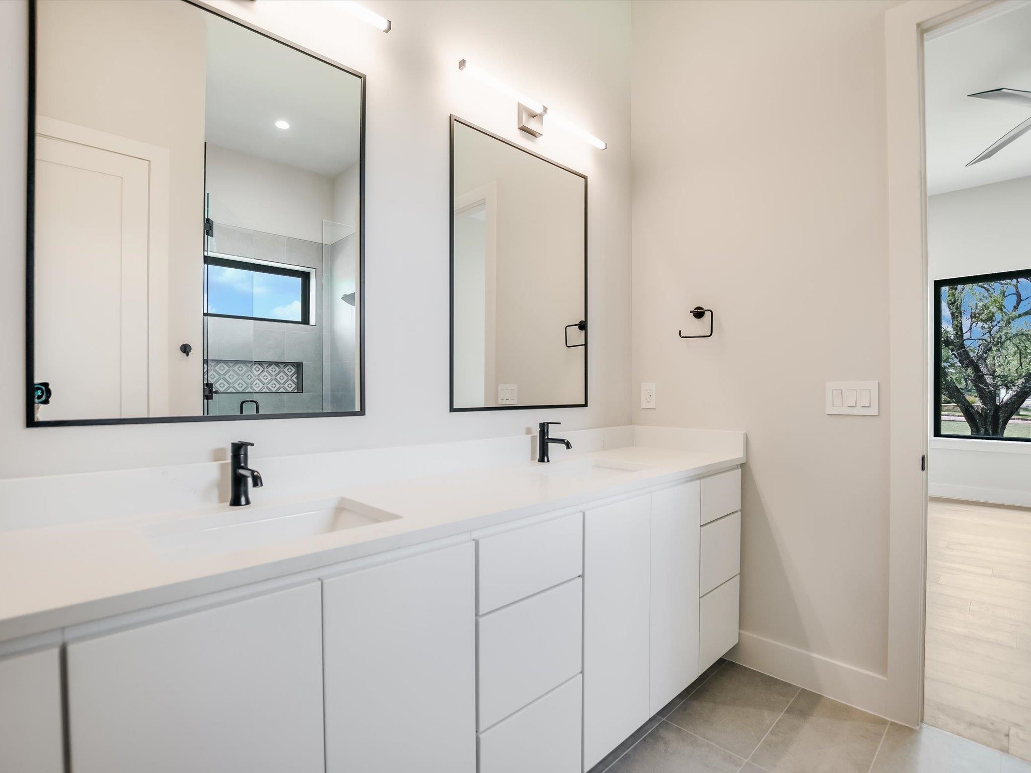 Horseshoe Bay, Texas, 78657, United States, 3 Bedrooms Bedrooms, ,5 BathroomsBathrooms,Residential,Active,2014930