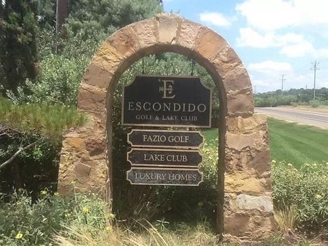 Photo of 101 La Luna Rd, Horseshoe Bay, TX 78657 (MLS # 176271)