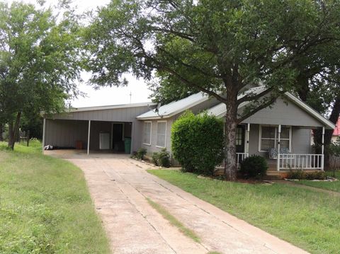 Photo of 705 Exall St, Llano, TX 78643 (MLS # 174179)