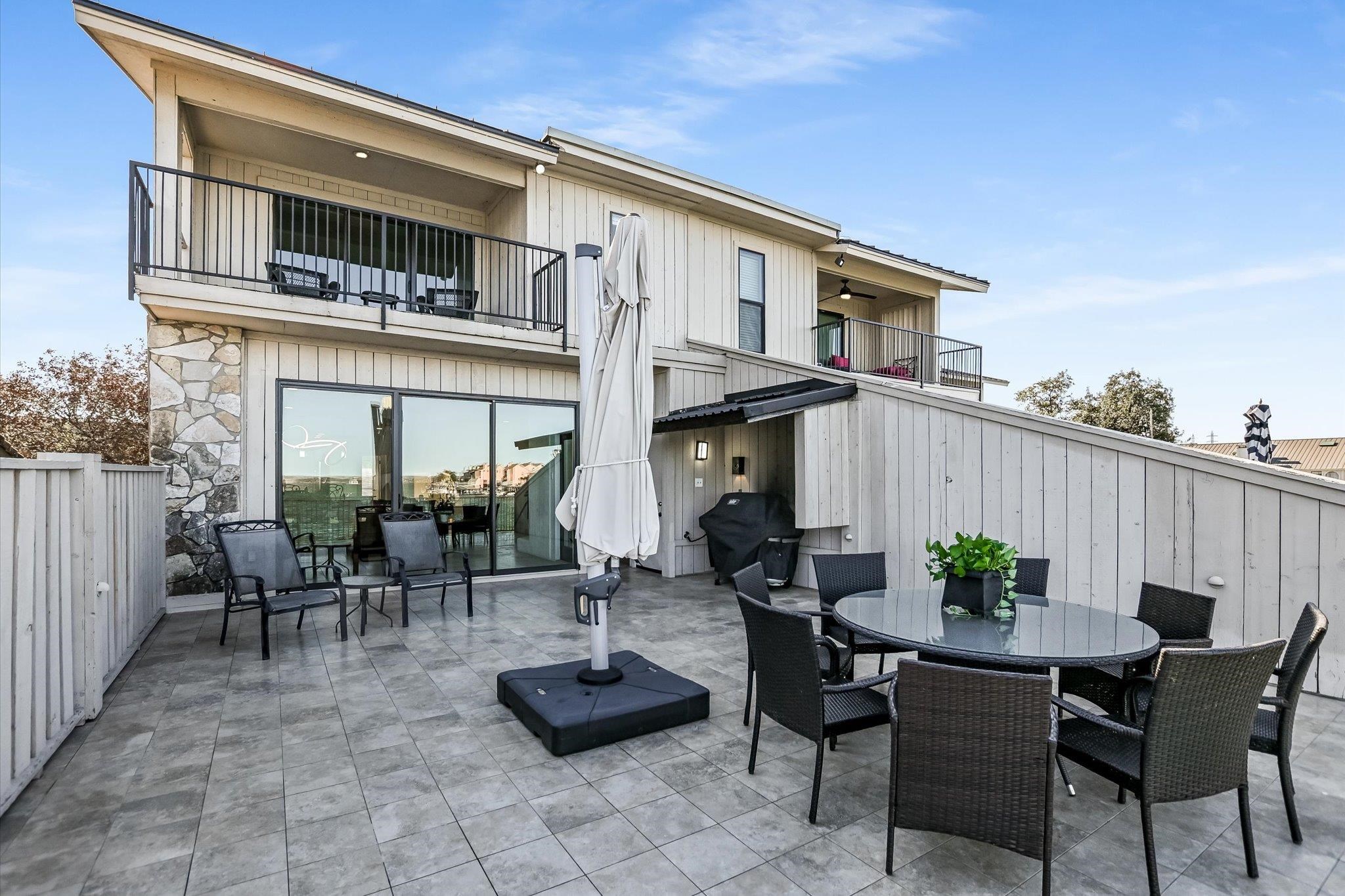 Horseshoe Bay, Texas, 78657, United States, 4 Bedrooms Bedrooms, ,5 BathroomsBathrooms,Residential,Active,2017882