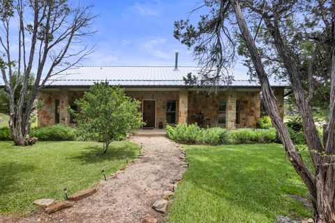 Photo of 201 N Oak Drive, Burnet, TX 78611 (MLS # 176186)