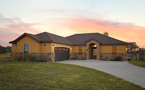 Photo of 110 Chaumont St, Kingsland, TX 78639 (MLS # 176233)