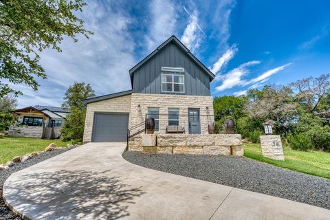 Photo of 710 Tail Wind, Horseshoe Bay, TX 78657 (MLS # 173804)