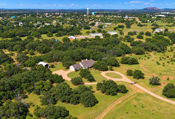 627 RANCH ROAD 2323, LLANO, TX 78643 - Image b386e24840cdfc80aeb25c6c9d8ea98a/2437750534