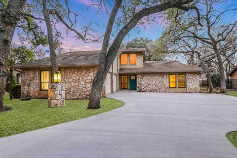 Photo of 204 Blue Ground, Horseshoe Bay, TX 78657 (MLS # 176726)