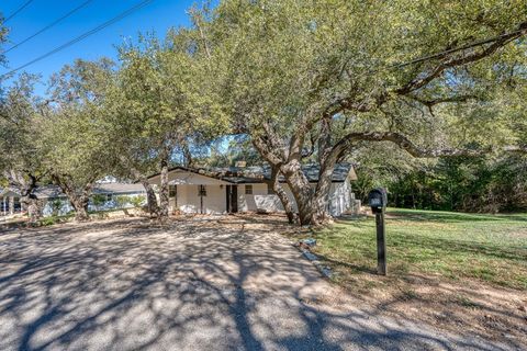 Photo of 1117 County Road 132B, Kingsland, TX 78639 (MLS # 175647)