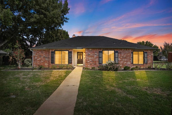 300 FIRESTONE DR, MEADOWLAKES, TX 78654 - Image bfda70453e00c8e436768a747fa4a450/3677141001