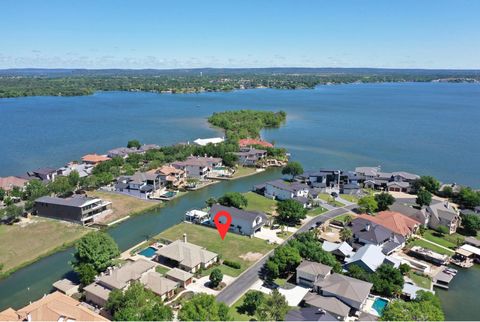 Photo of 29034 Wennmohs Place, Horseshoe Bay, TX 78657 (MLS # 175481)