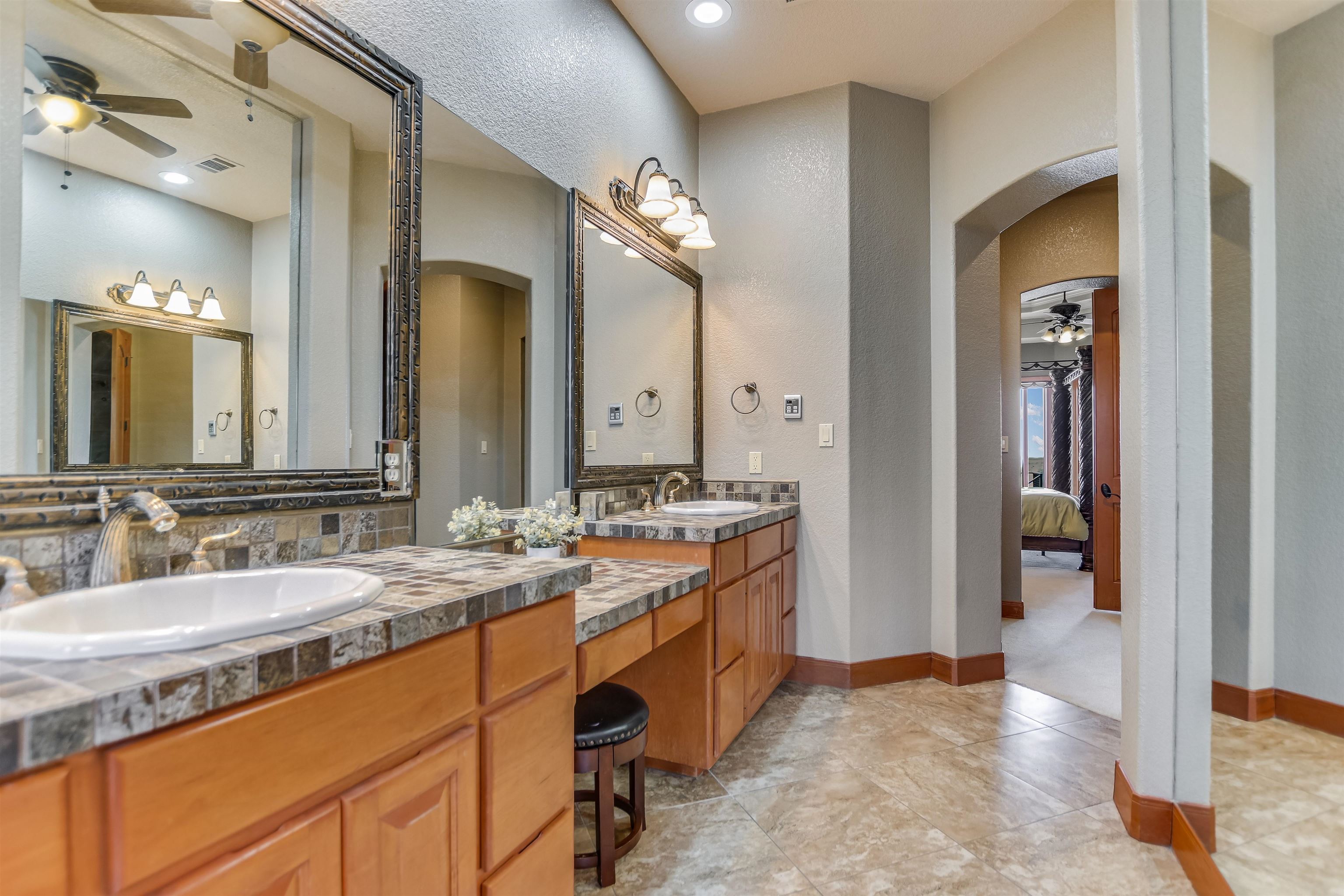 Horseshoe Bay, Texas, 78657, United States, 3 Bedrooms Bedrooms, ,6 BathroomsBathrooms,Residential,Active,2013175
