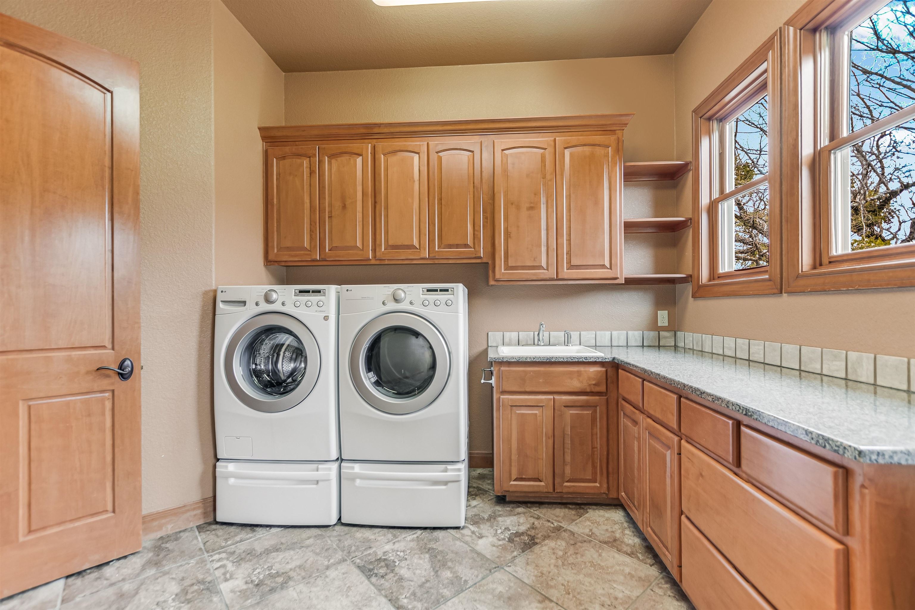 Horseshoe Bay, Texas, 78657, United States, 3 Bedrooms Bedrooms, ,6 BathroomsBathrooms,Residential,Active,2013175