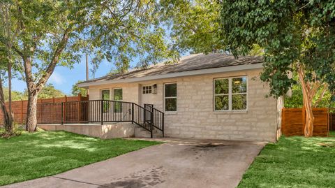Photo of 209 E Kerr Street, Burnet, TX 78611 (MLS # 175277)