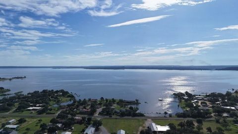 Photo of 1503 Roselea Drive, Buchanan Dam, TX 78609 (MLS # 173542)