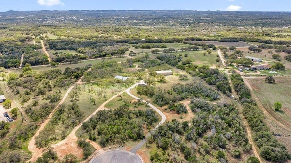630 E TURNER CT, JOHNSON CITY, TX 78636 - Image d0c00e24fbb21ebee57e8d0ae79812a9/714034428