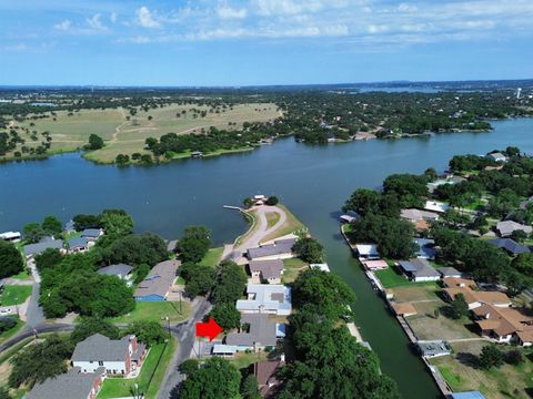 Photo of 111 Dove Road, Highland Haven, TX 78654 (MLS # 176591)