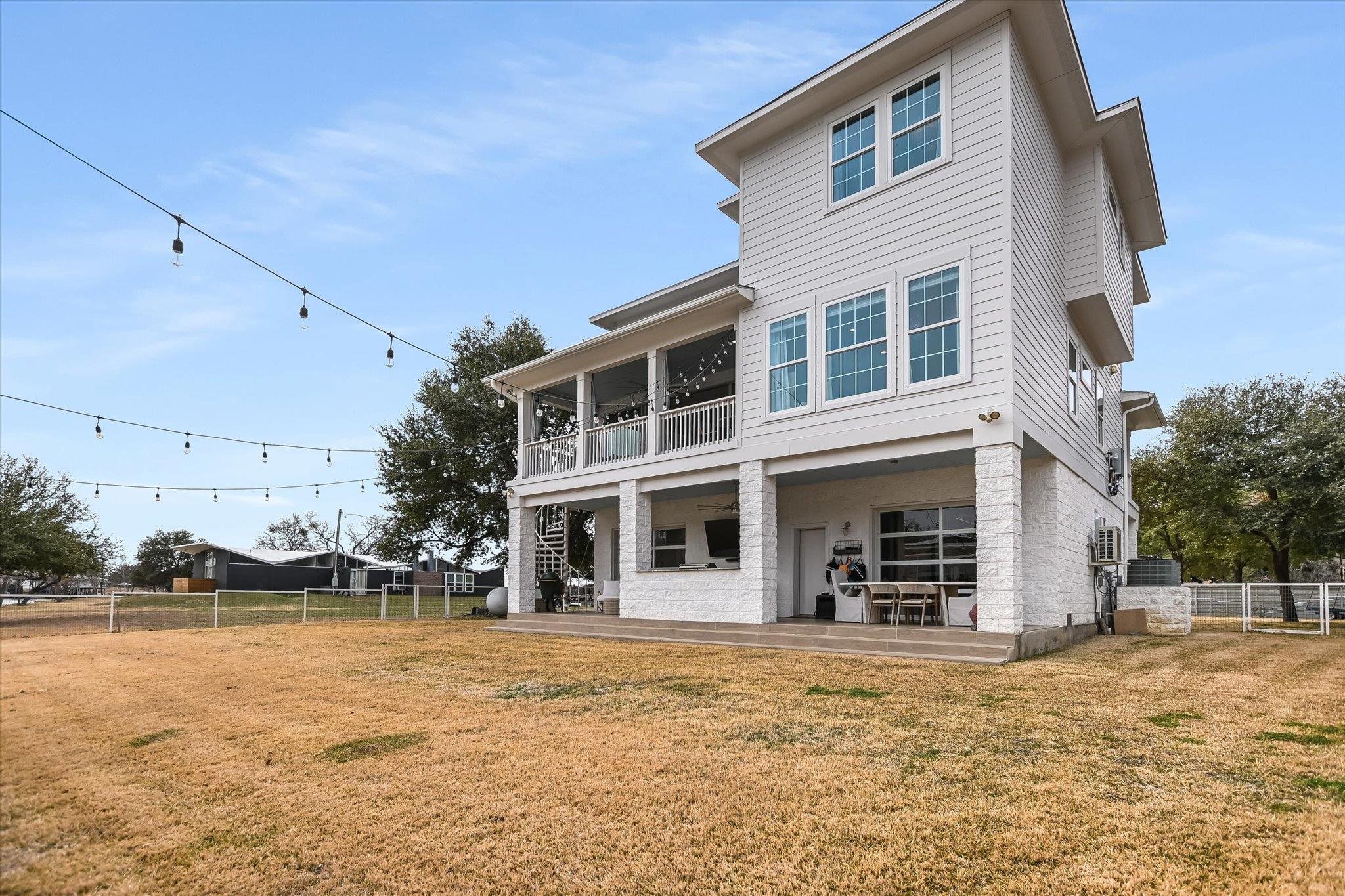 Marble Falls, Texas, 78654, United States, 4 Bedrooms Bedrooms, ,5 BathroomsBathrooms,Residential,Active,2023389