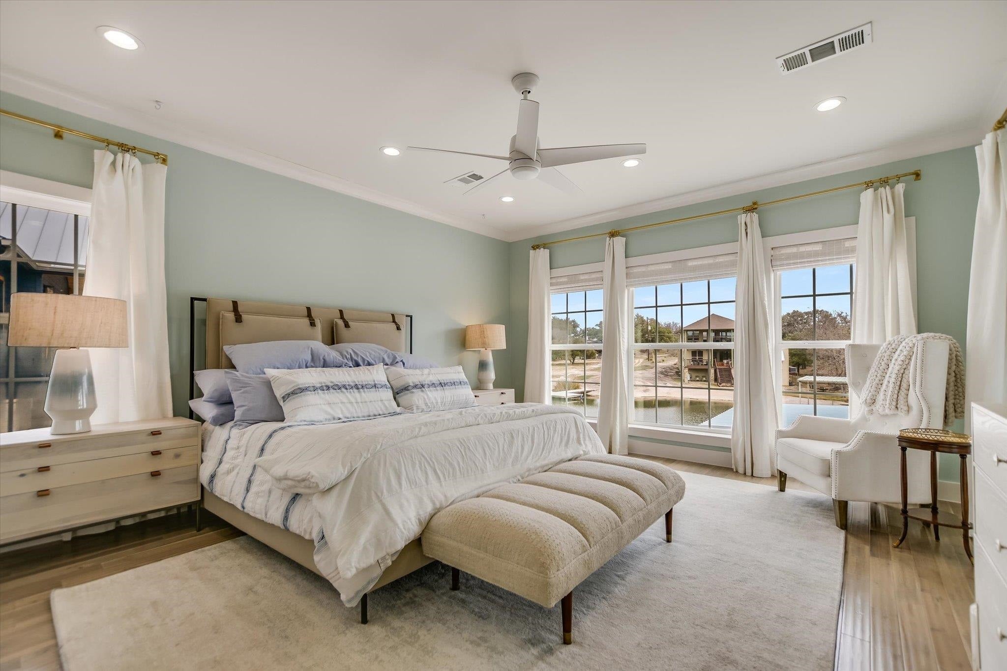 Marble Falls, Texas, 78654, United States, 4 Bedrooms Bedrooms, ,5 BathroomsBathrooms,Residential,Active,2023389