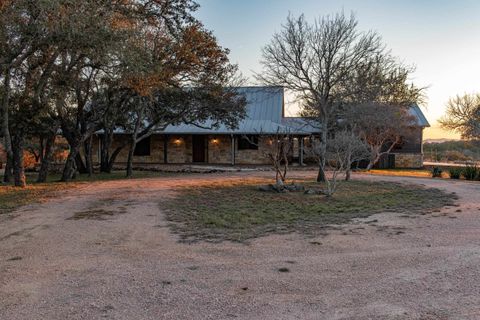 Photo of 1250 Rocky Hollow Dr, Burnet, TX 78611 (MLS # 175824)