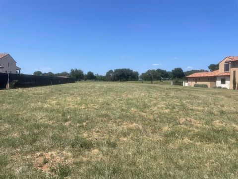 Photo of 49 Encantada, Horseshoe Bay, TX 78657 (MLS # 174491)