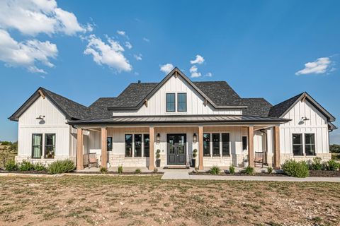 Photo of 871 Blackbuck Ridge, Lampasas, TX 76550 (MLS # 176895)