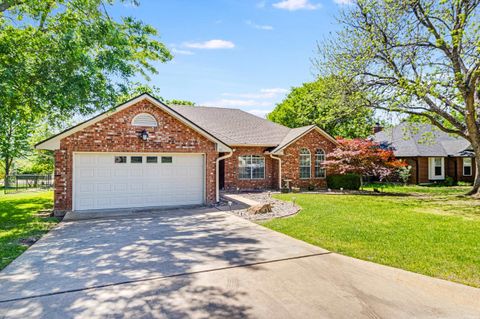 181 Cypress Pt, Meadowlakes, TX 78654 - #: 172199