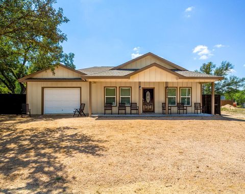Photo of 1006 Garfield Dr, Granite Shoals, TX 78654 (MLS # 175057)